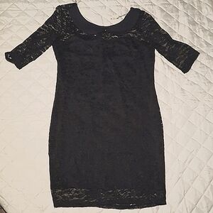 Lined lace mini dress